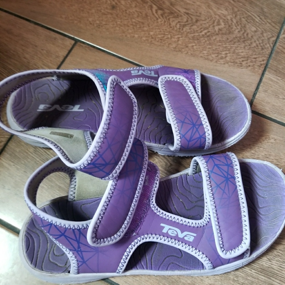 Girls Teva